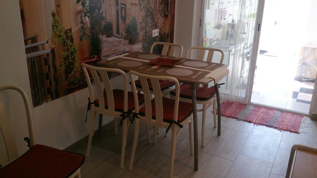 Madamme Curie Apartment Torrevieja Ngoại thất bức ảnh